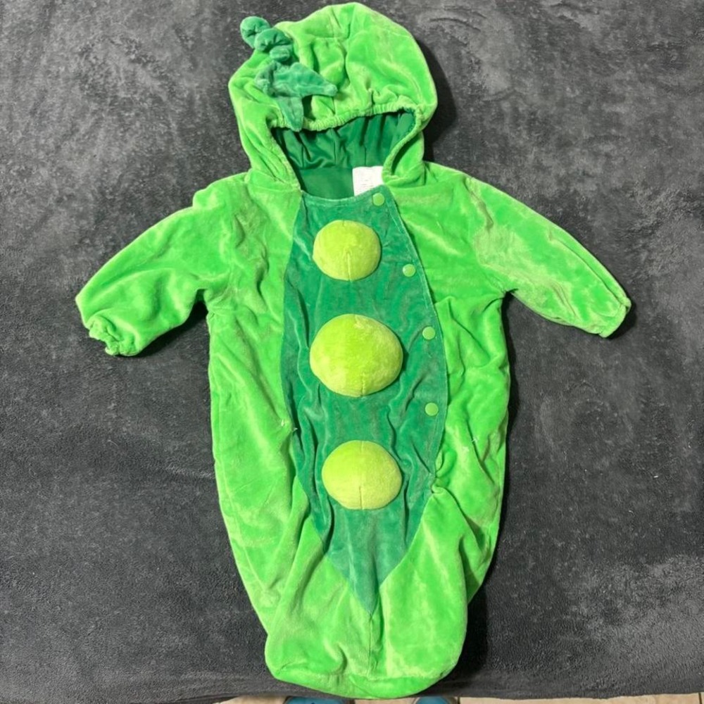 Kids Green Pea Pod Halloween Costume - Plush Hooded One-Piece